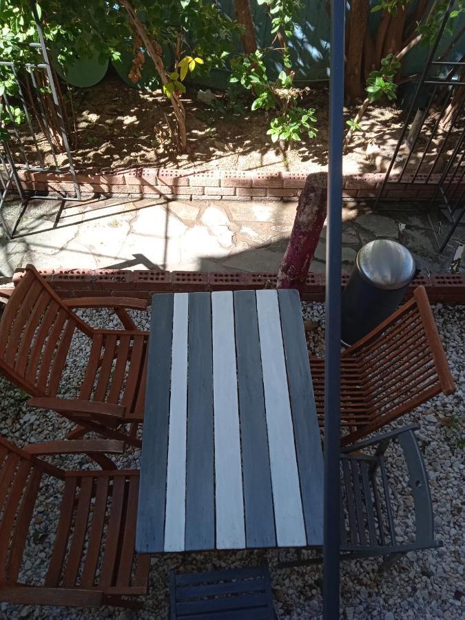 Apartment With Barbecue 1 Km Beach Athen Eksteriør billede